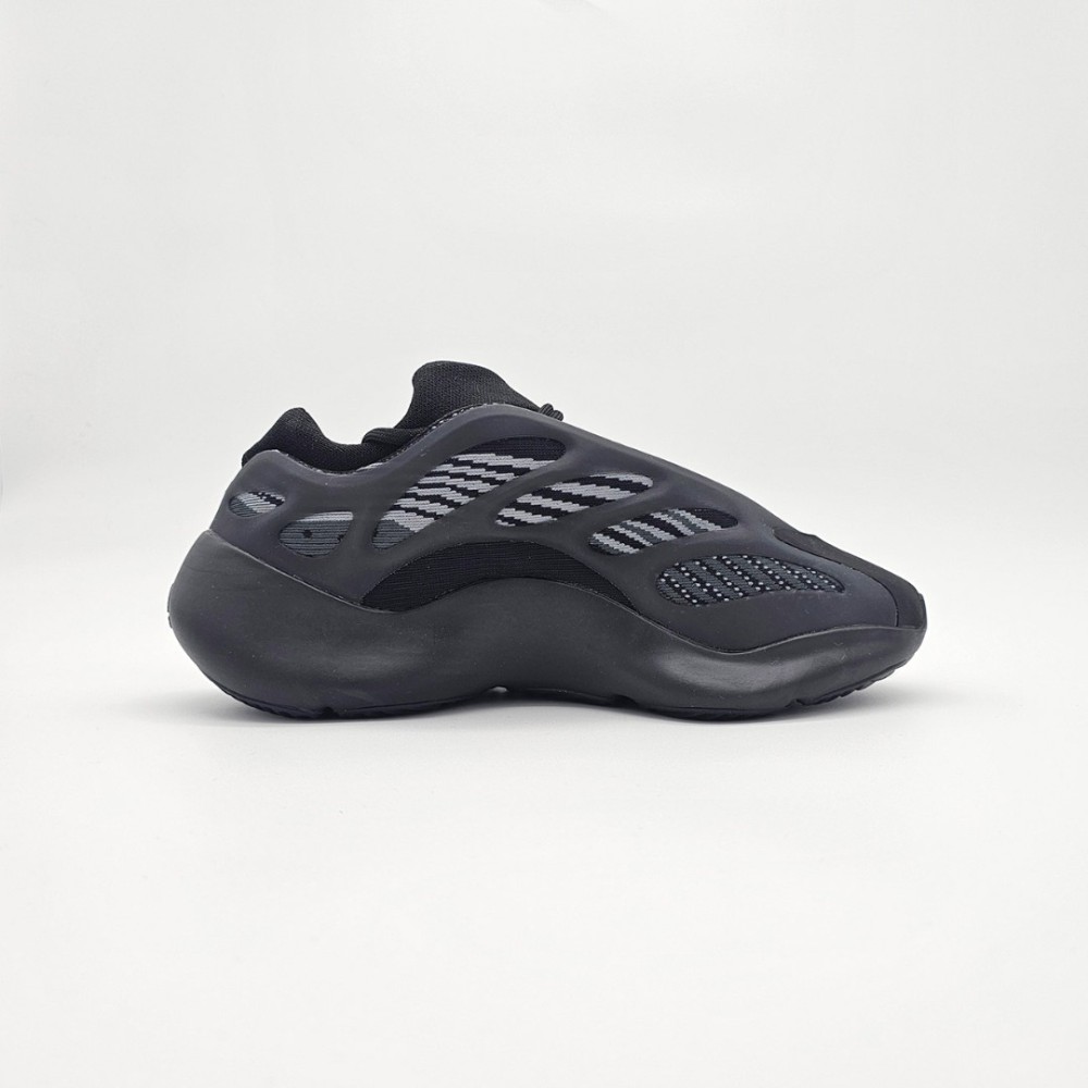 Adidas Yeezy 700 V3 