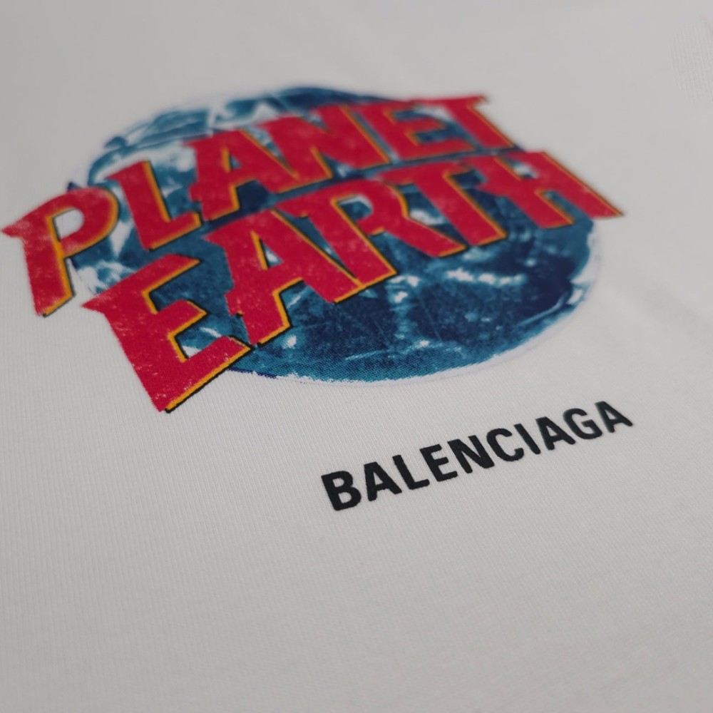 Planet Earth White Oversize T-Shirt