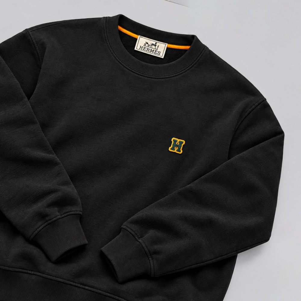 Signature H Embroidered Black Crewneck Sweatshirt Signature H Embroidered Black Crewneck Sweatshirt