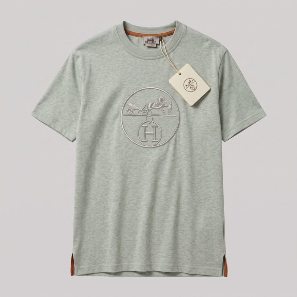 Equestrian Carriage Embroidered T-Shirt in Sage Green Equestrian Carriage Embroidered T-Shirt in Sage Green