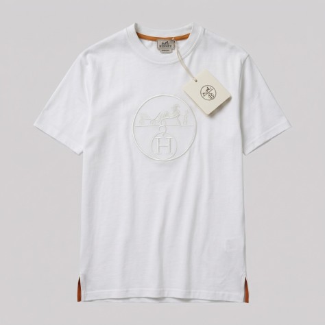 Equestrian Carriage Embroidered T-Shirt in White