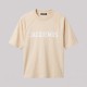 Le T-shirt Typo logo-print in Ecru