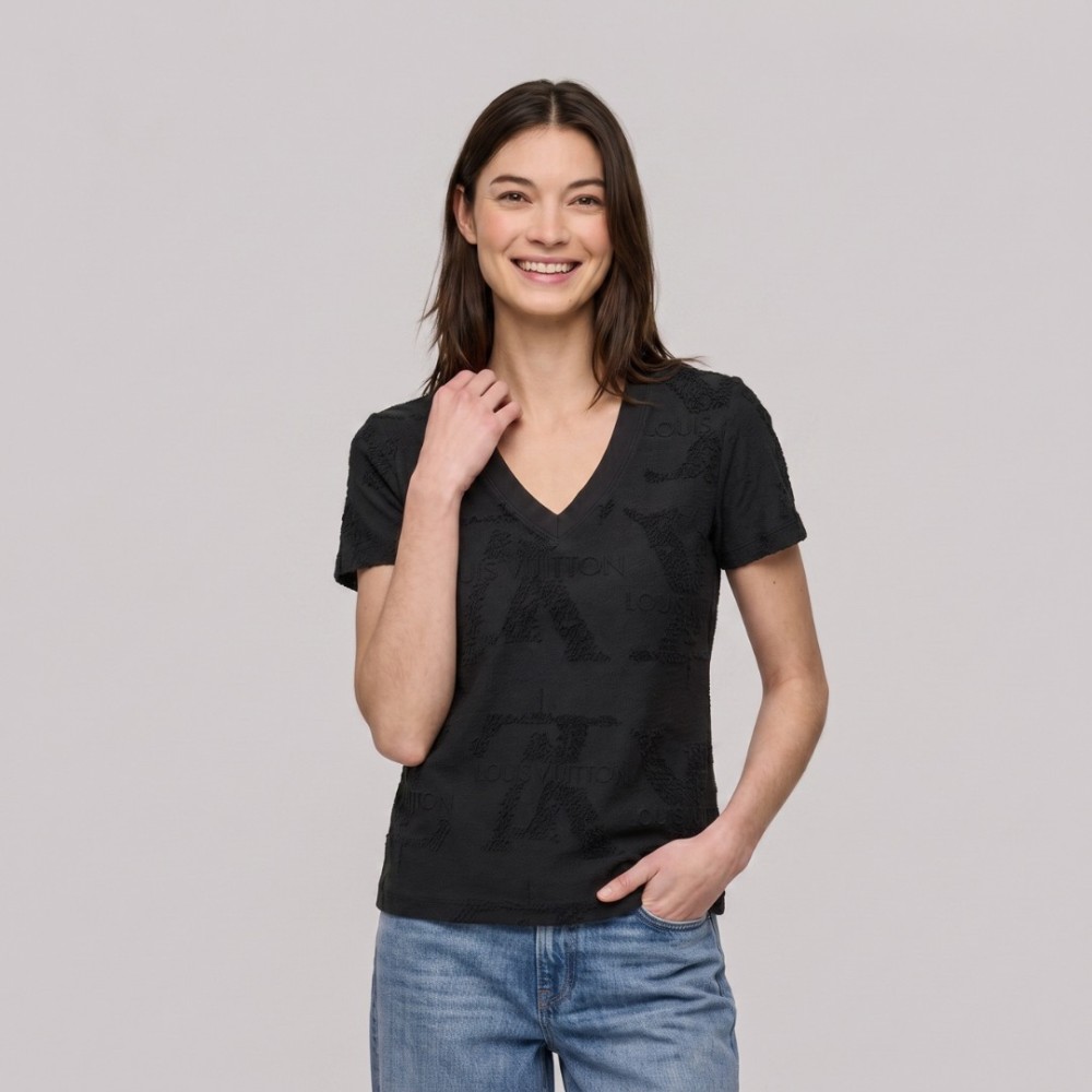 Women V-Neck Texturized T-Shirt in Black