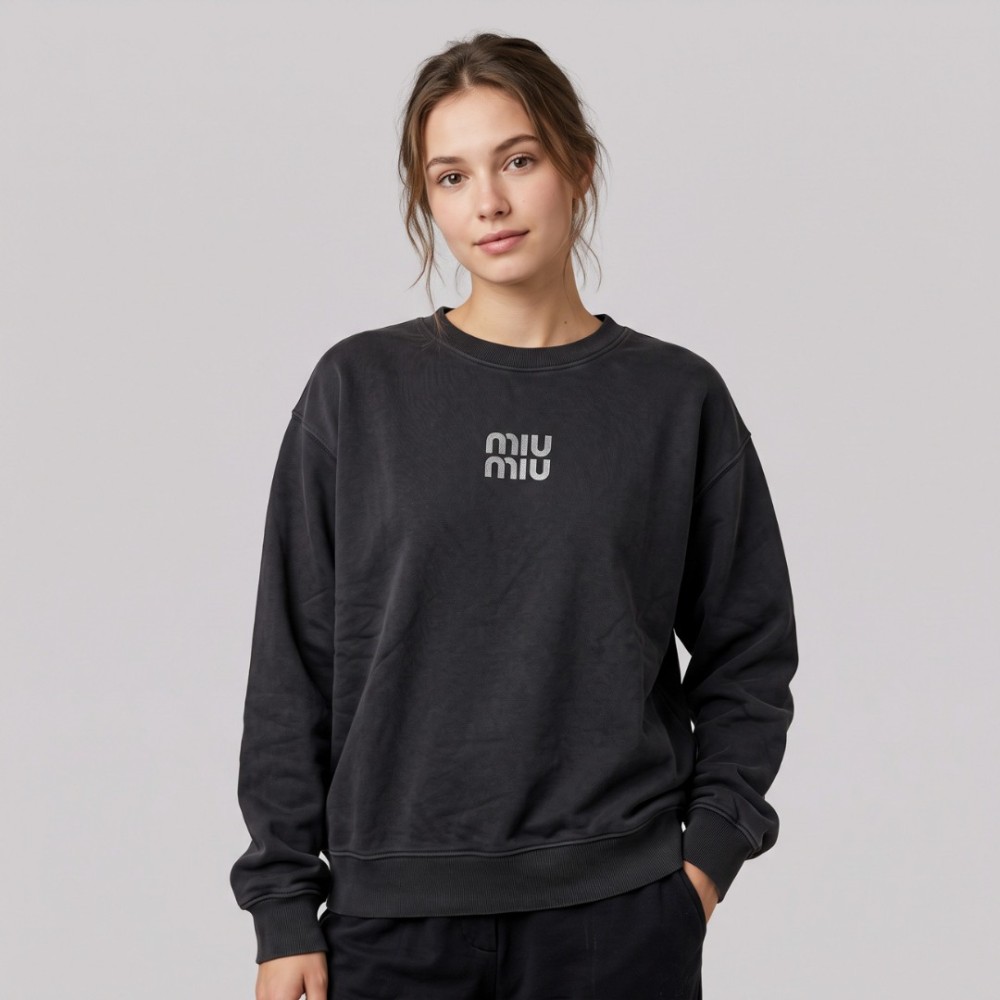 Silver Signature Logo Black Crewneck Sweatshirt Silver Signature Logo Black Crewneck Sweatshirt