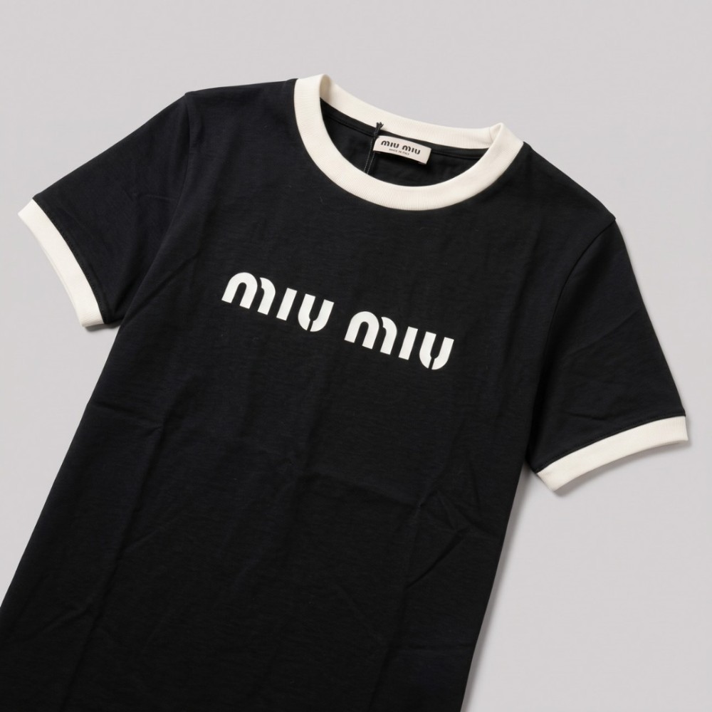 Signature Contrast Ringer T-Shirt Black and White Logo Tee Signature Contrast Ringer T-Shirt Black and White Logo Tee