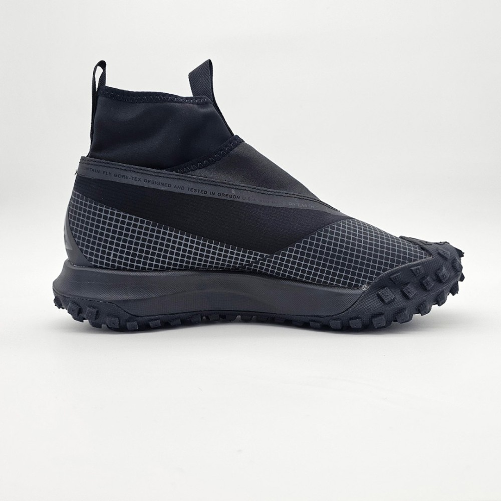Nike Mountain Fly Gore-Tex 