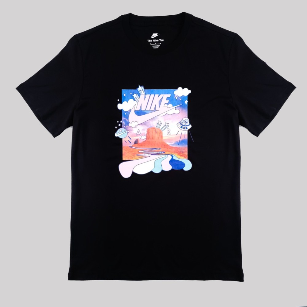 Мъжка тениска Nike NSW Black Light Мъжка тениска Nike NSW Black Light