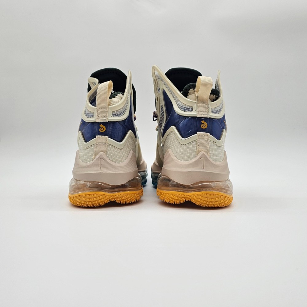 Nike LeBron 19