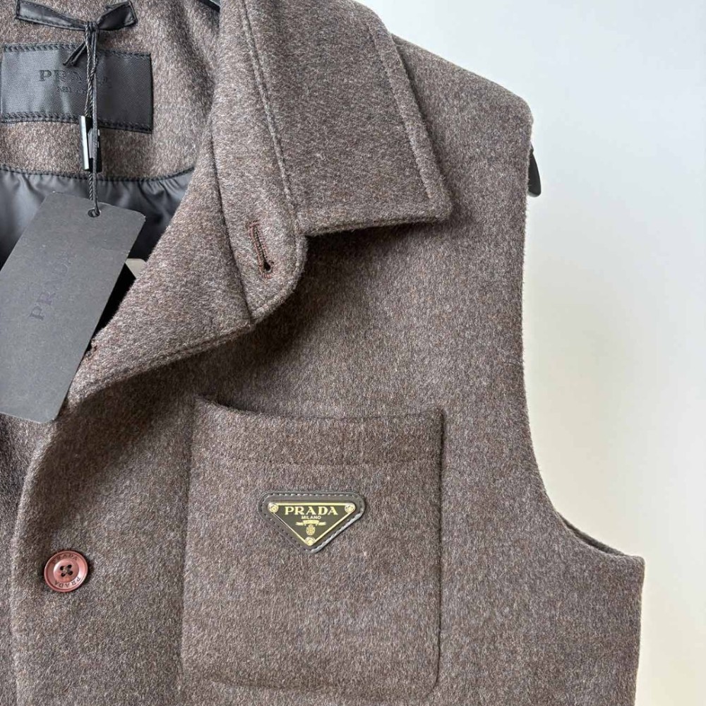 Елек Prada Елек Prada