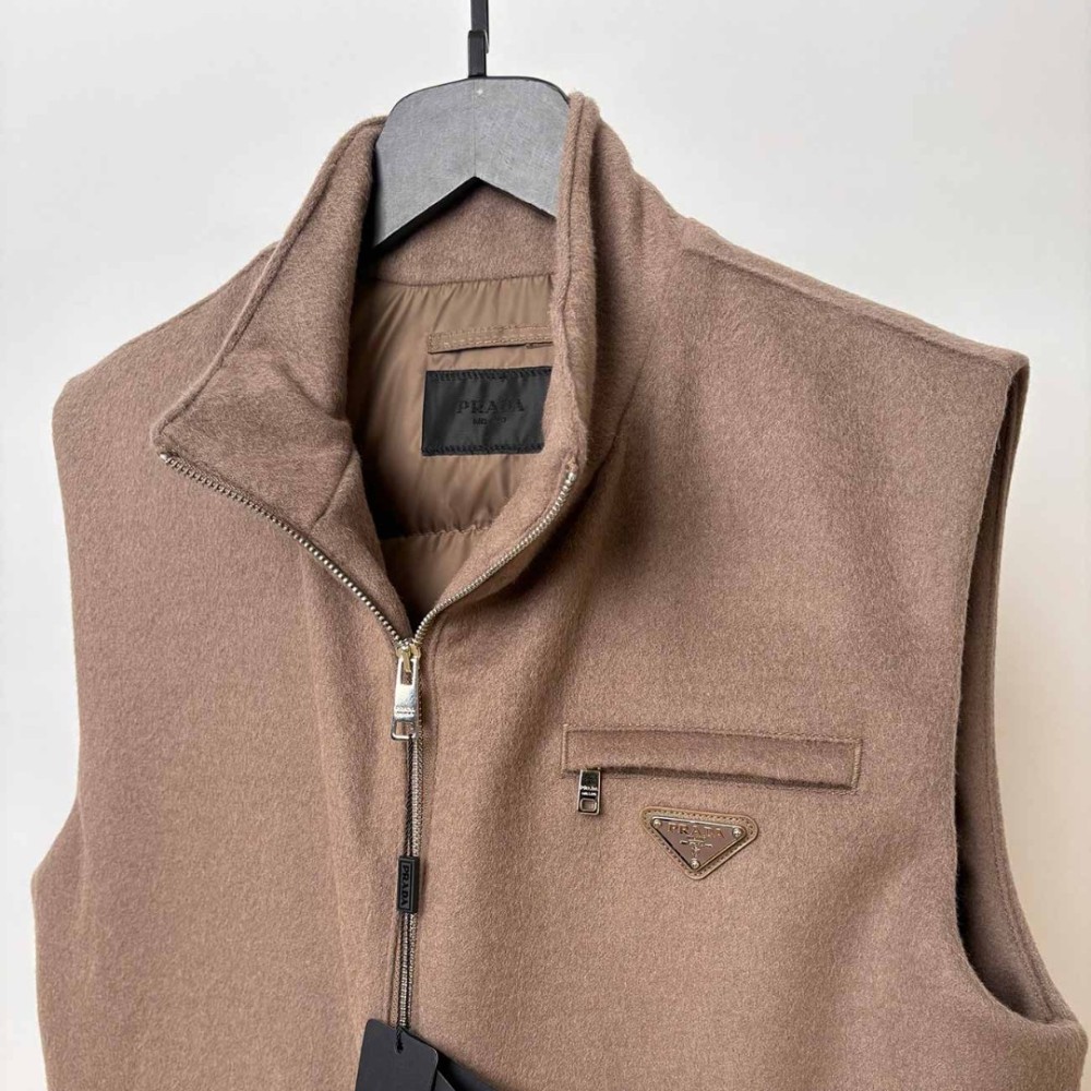 Елек Prada Елек Prada