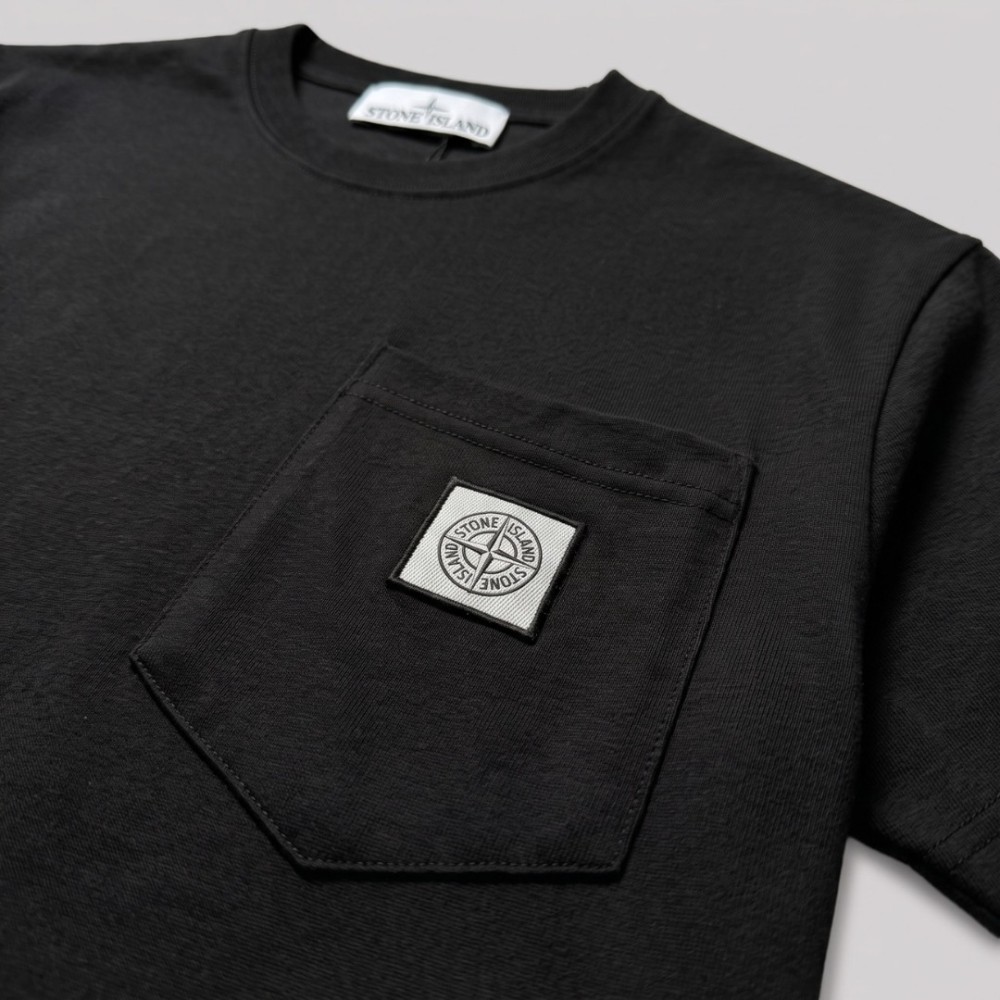 Logo-Patch Pocket T-Shirt In Black