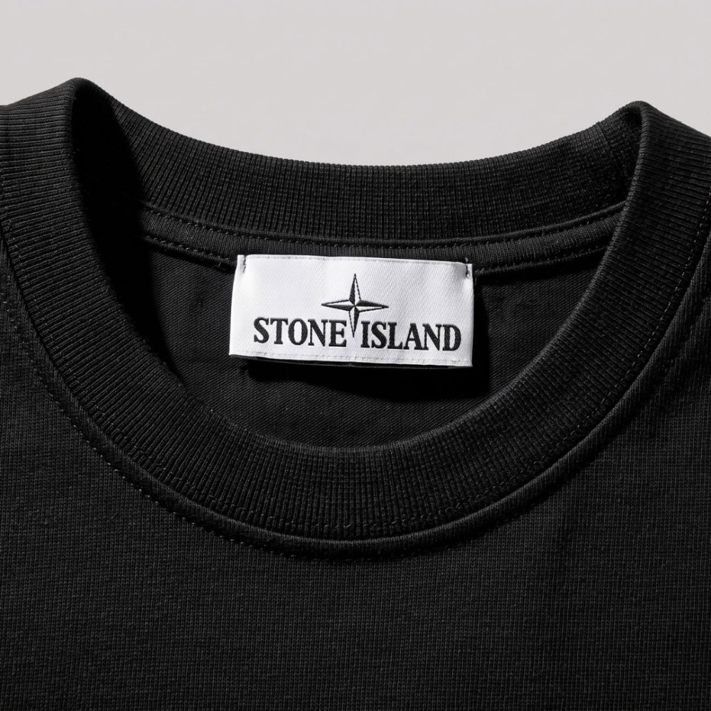 Logo-Patch Pocket T-Shirt In Black