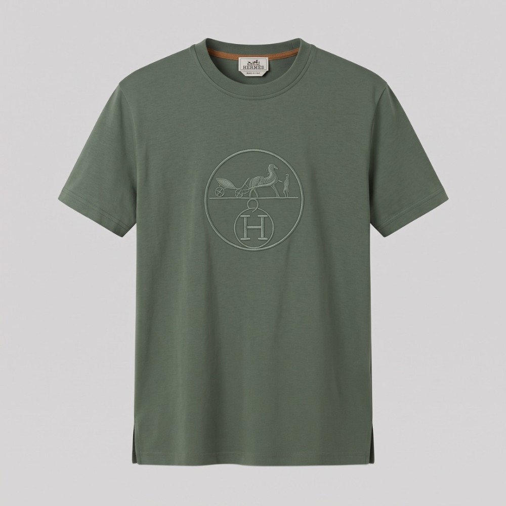 Equestrian Carriage Embroidered T-Shirt in Army Green